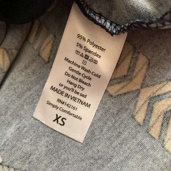 LuLaRoe Carly Dress - NWT - Navy with pattern vertical gold stripes - Picture 5 of 7